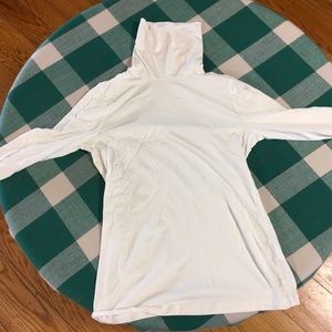 White Lands’ End Turtleneck